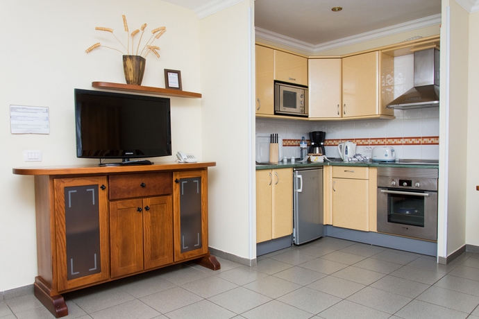 Imagen de la habitación del Apartamentos Club Tarahal. Foto 7