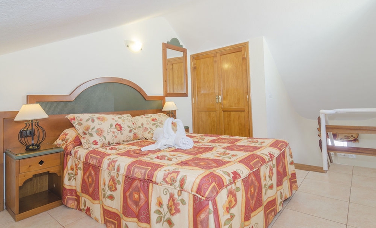 Imagen de la habitación del Apartamentos Club Tenerife. Foto 4