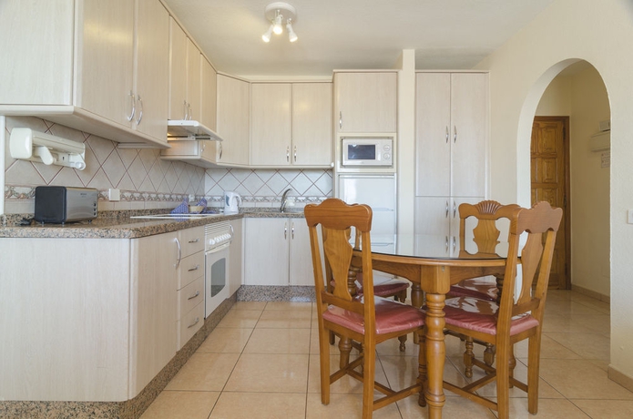 Imagen de la habitación del Apartamentos Club Tenerife. Foto 5