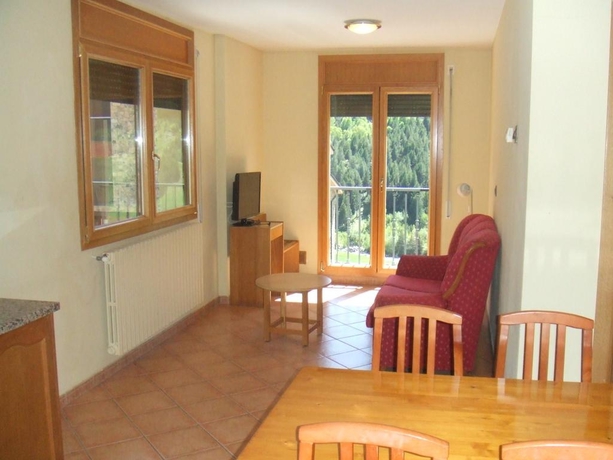 Imagen general del Apartamentos Colells. Foto 8