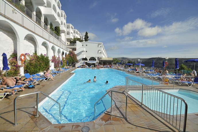 Imagen general del Apartamentos Colina Mar. Foto 4