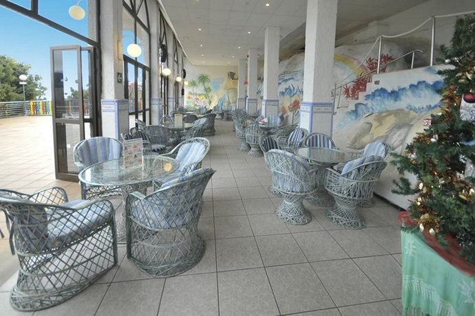 Imagen general del Apartamentos Colina Mar. Foto 7