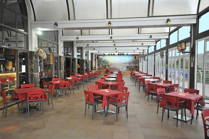 Imagen general del Apartamentos Colina Mar. Foto 8