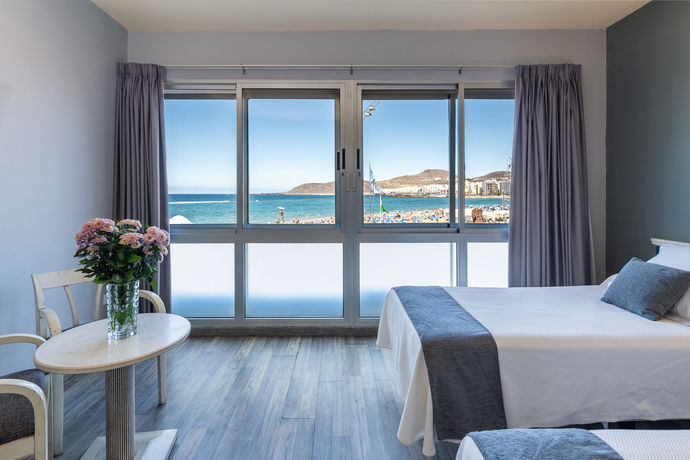 Imagen de la habitación del Apartamentos Colón Playa. Foto 2