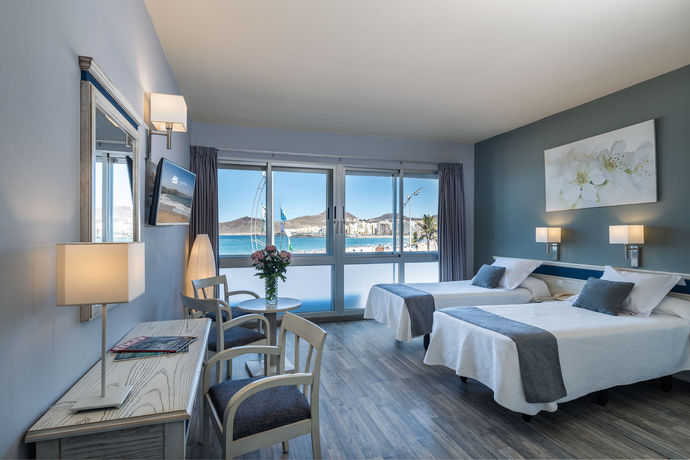 Imagen de la habitación del Apartamentos Colón Playa. Foto 3