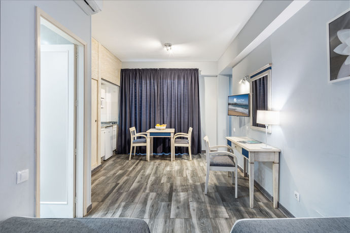 Imagen de la habitación del Apartamentos Colón Playa. Foto 6