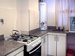 Imagen de la habitación del Apartamentos Colon Mendoza. Foto 3