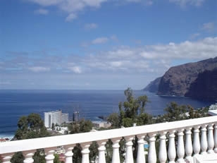 Imagen de los exteriores del Apartamentos Colonial Parque. Foto 5