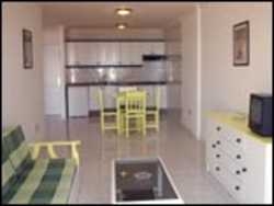 Imagen de la habitación del Apartamentos Colonial Parque. Foto 4