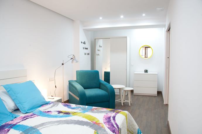 Imagen de la habitación del Apartamentos Color Suites Alicante. Foto 6