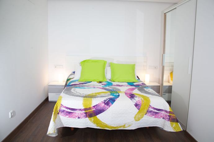 Imagen de la habitación del Apartamentos Color Suites Alicante. Foto 8