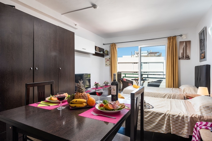 Imagen de la habitación del Apartamentos Comodoro, Los Cristianos. Foto 3