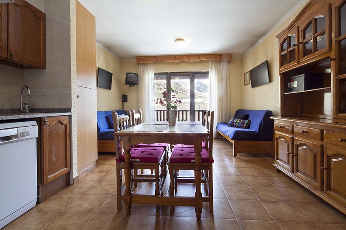 Imagen general del Apartamentos Complejo Deusol Soldeu. Foto 13