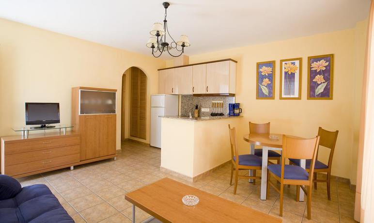 Imagen de la habitación del Apartamentos Complejo Los Palmitos. Foto 3