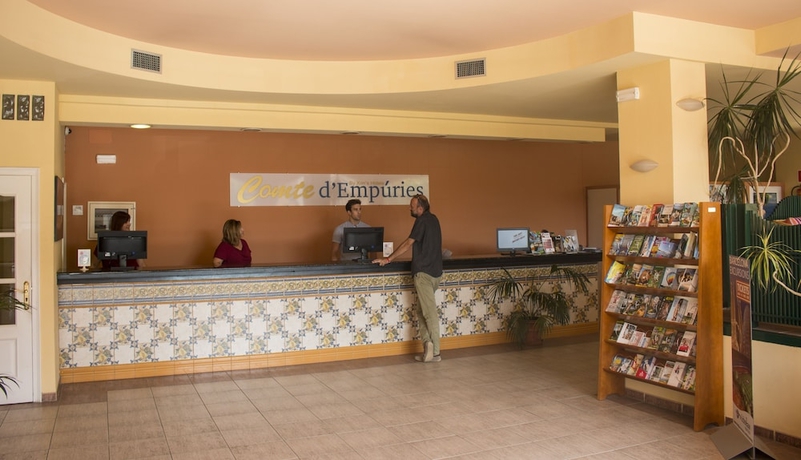 Imagen de los interiores del Apartamentos Comte d'Empuries. Foto 15