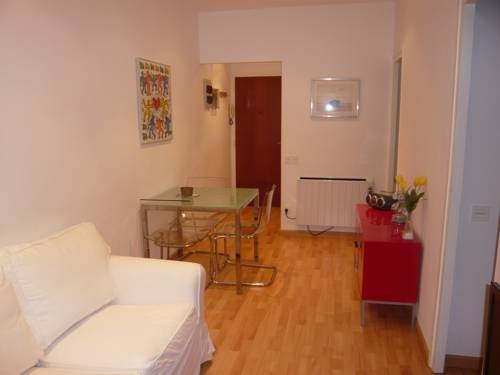 Imagen general del Apartamentos Conde Guell, Camp Nou. Foto 2
