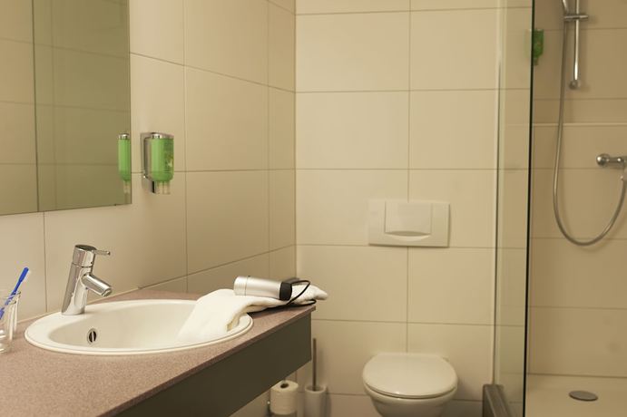 Imagen de la habitación del Apartamentos Congress by Hotel du Commerce. Foto 16