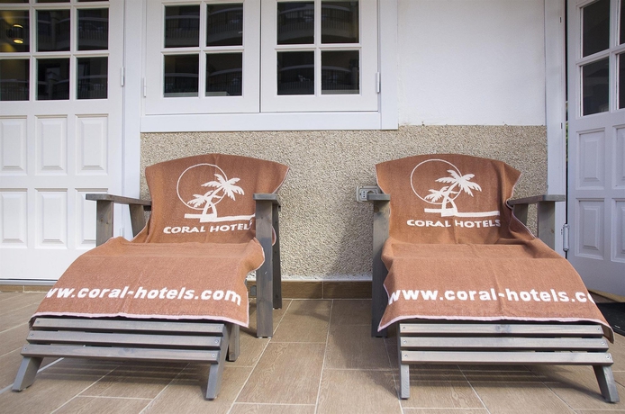 Imagen general del Apartamentos Coral California. Foto 1