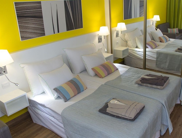 Imagen de la habitación del Apartamentos Coral California. Foto 8