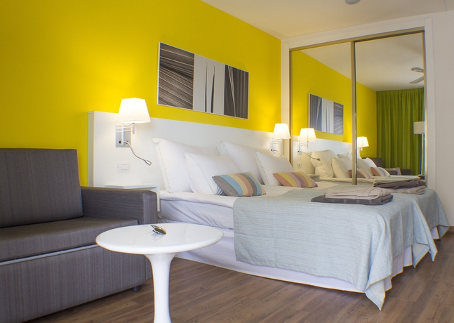 Imagen de la habitación del Apartamentos Coral California. Foto 9