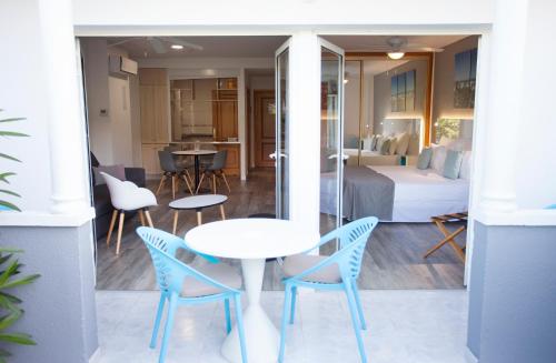 Imagen general del Apartamentos Coral Compostela Beach Golf. Foto 5