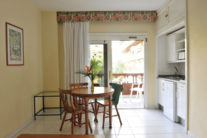 Imagen de la habitación del Apartamentos Coral Teide Mar. Foto 2