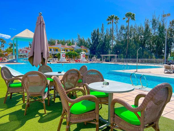 Imagen de la piscina del Apartamentos Cordial Green Golf. Foto 13