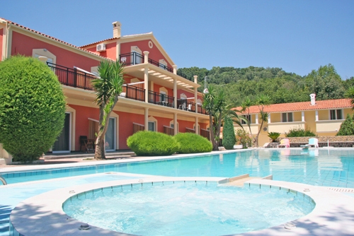Imagen de la piscina del Apartamentos Corfu Pearl. Foto 3