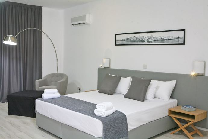 Imagen de la habitación del Apartamentos Corina Suites. Foto 10