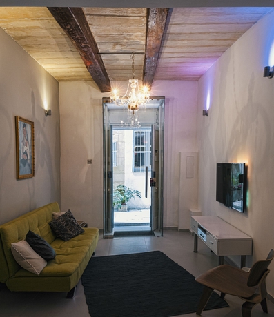 Imagen de los interiores del Apartamentos Cornelius Valletta Properties. Foto 10