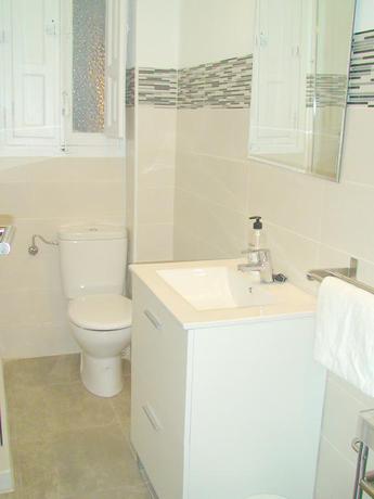 Imagen de la habitación del Apartamentos Coroa Malvarrosa. Foto 7