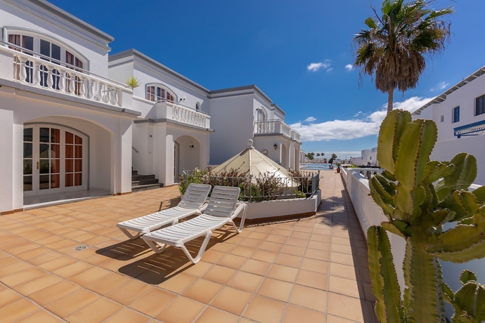 Imagen general del Apartamentos Corona Mar. Foto 2