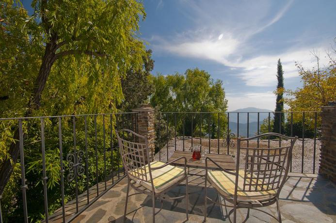 Imagen de los exteriores del Apartamentos Cortijo Prado Toro. Foto 26