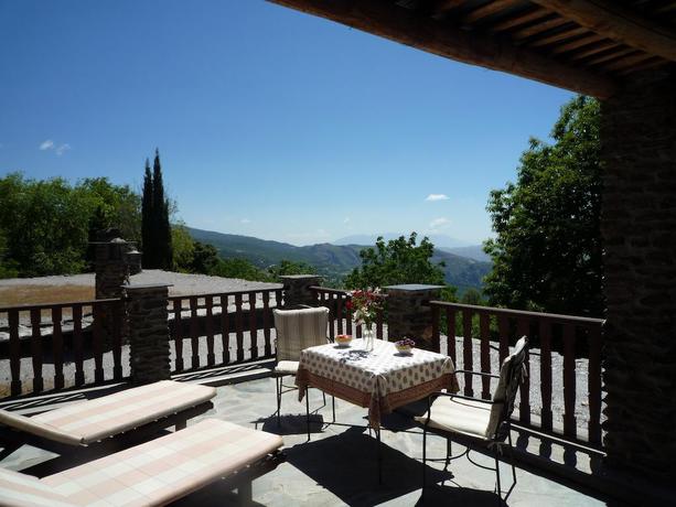 Imagen de los exteriores del Apartamentos Cortijo Prado Toro. Foto 28