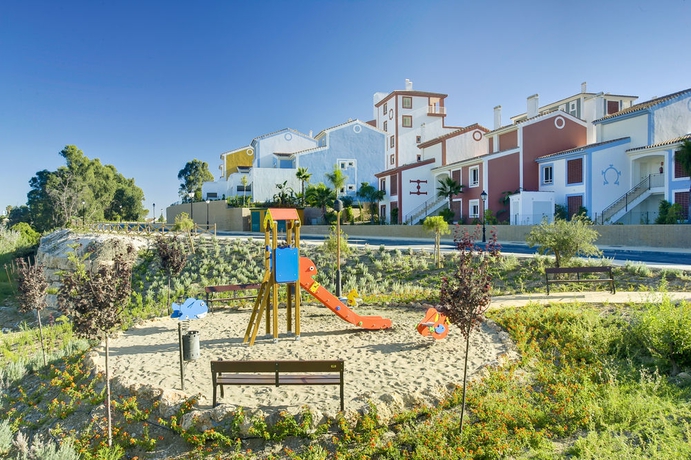 Imagen de los exteriores del Apartamentos Cortijo del Mar Resort. Foto 9