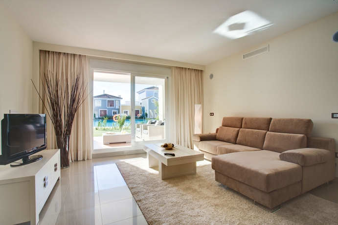 Imagen de los interiores del Apartamentos Cortijo del Mar Resort. Foto 13