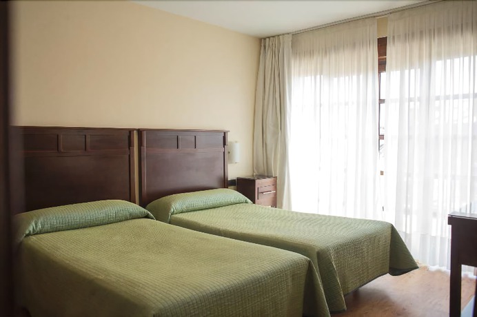 Imagen de la habitación del Apartamentos Costa Esmeralda. Foto 2