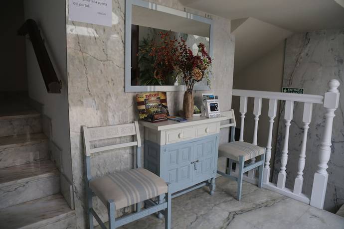 Imagen de los interiores del Apartamentos Costa Noja. Foto 17