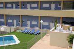 Imagen de la piscina del Apartamentos Costamar, Isla Plana. Foto 7