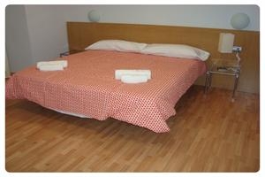 Imagen de la habitación del Apartamentos Costanilla. Foto 4