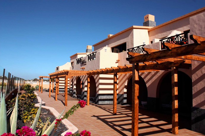 Imagen general del Apartamentos Cotillo Sunset. Foto 8