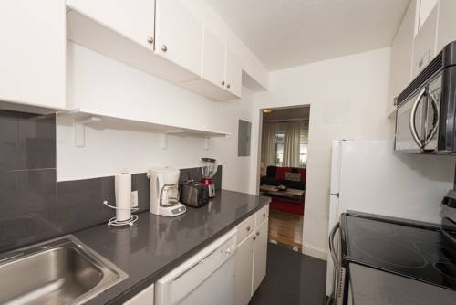 Imagen de la habitación del Apartamentos Courtyard Two-bedroom Apartments By Royal Stays. Foto 5