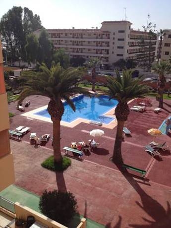 Imagen general del Apartamentos Cris-Sol. Foto 3