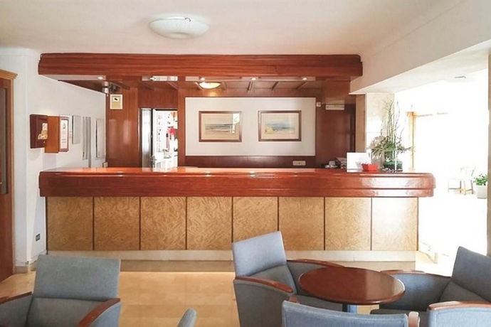 Imagen general del Apartamentos Cristina, Cala Millor. Foto 7