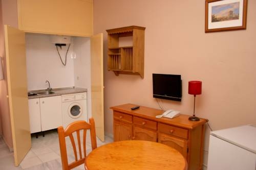 Imagen general del Apartamentos Cruz Del Campo. Foto 8