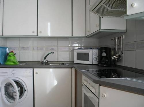 Imagen general del Apartamentos Cuatro Caminos. Foto 8