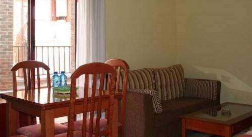 Imagen general del Apartamentos Cuatro Caminos. Foto 9