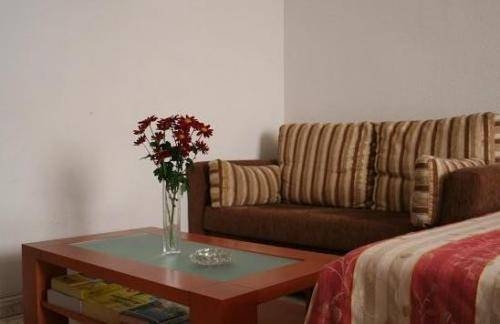 Imagen general del Apartamentos Cuatro Caminos. Foto 10