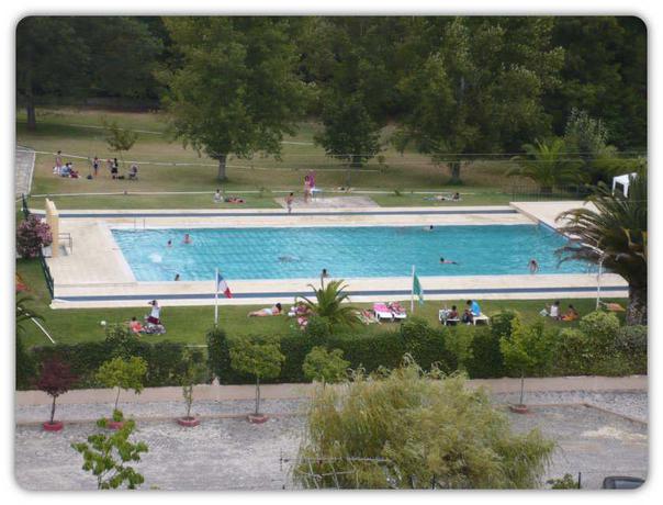 Imagen de la piscina del Apartamentos Curia Clube Apartments. Foto 13