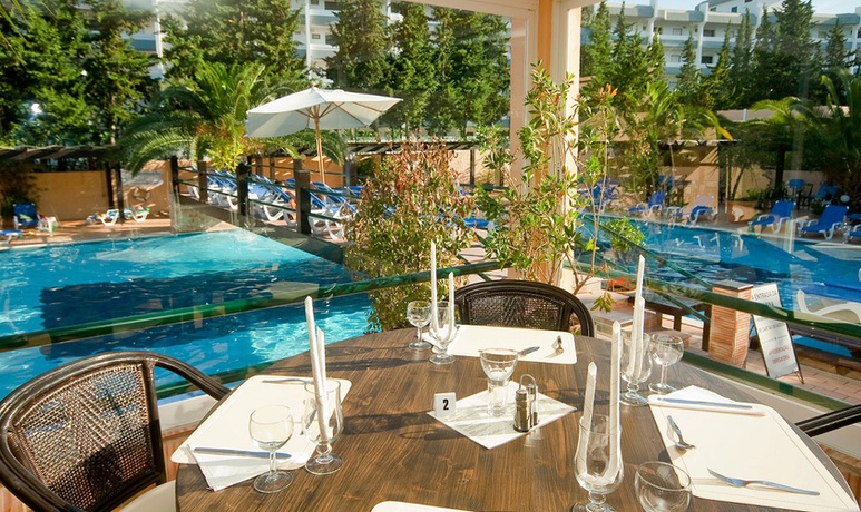 Imagen del bar/restaurante del Apartamentos Da Balaia. Foto 6